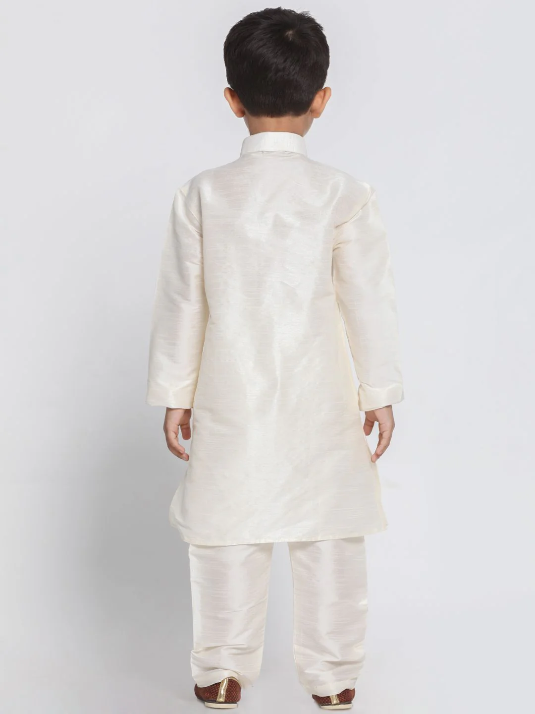 Boys' Cream Cotton Silk Blend Kurta and Pyjama Set - Image 4
